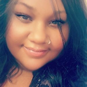 Meet your Posher, Domonique